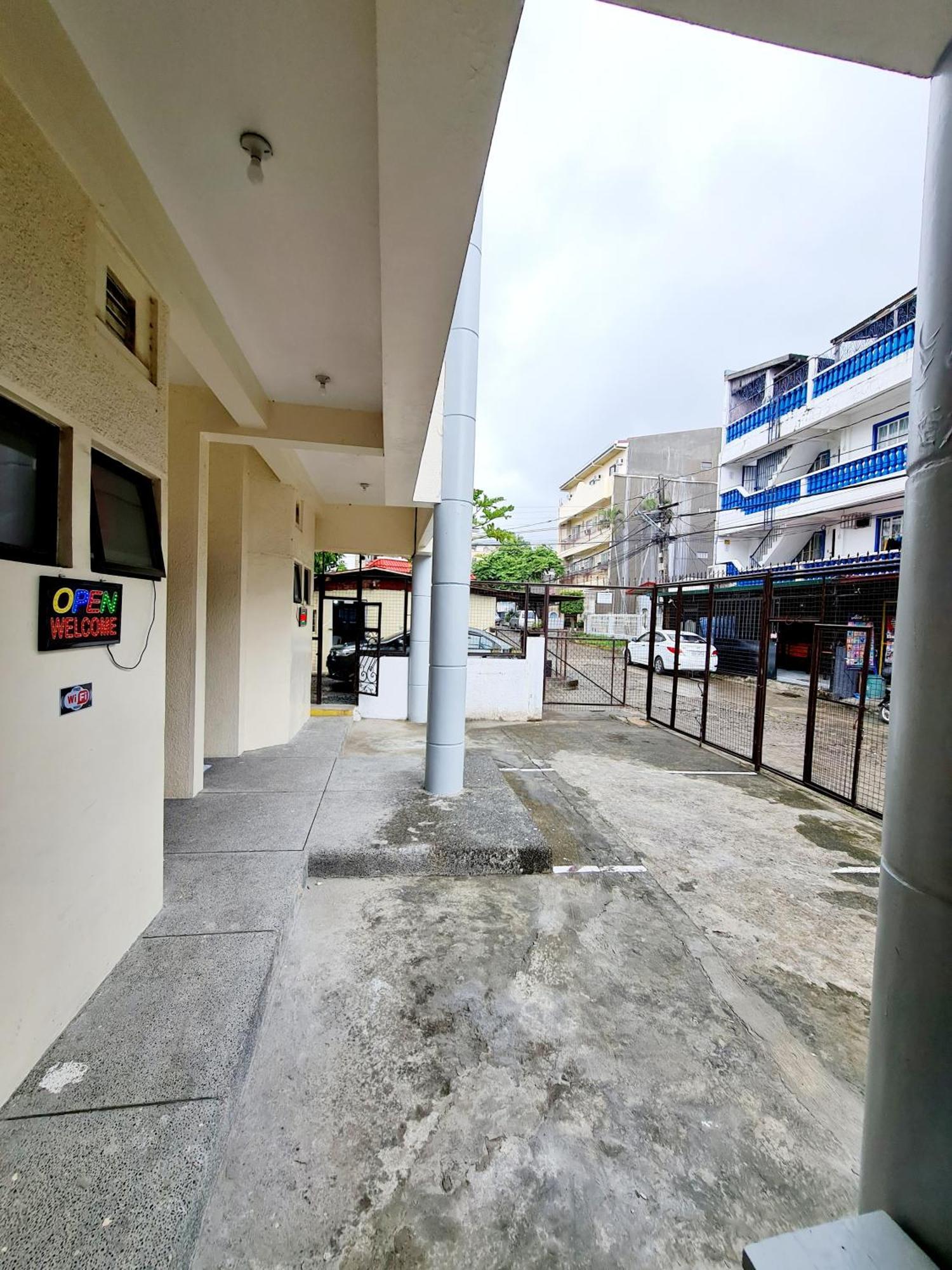 Dasma Lofts Hotel Near Dela Salle Dasma Kota Kota Dasmarinas Bagian luar foto